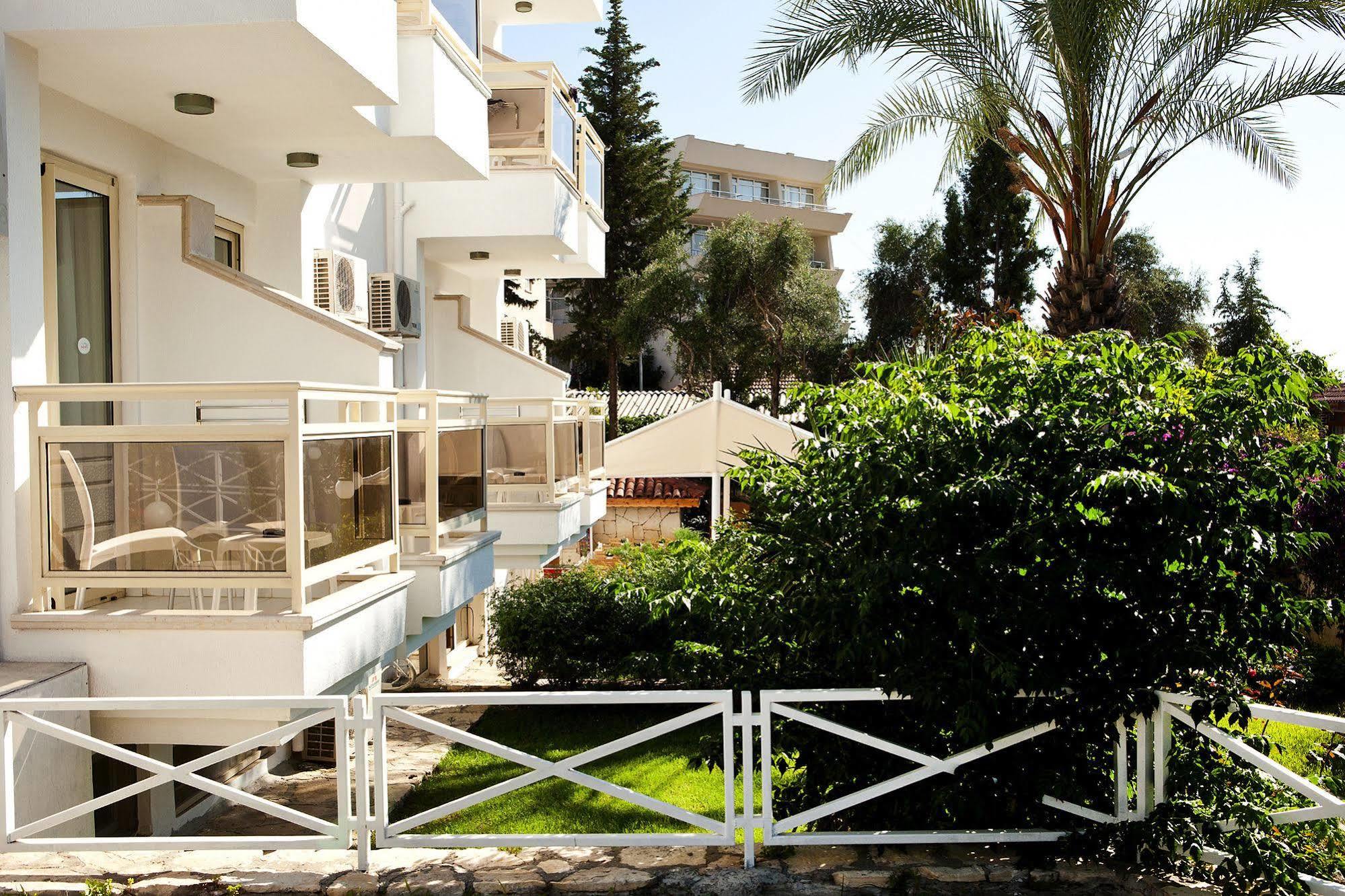 Villa Adora Beach Sidé Extérieur photo